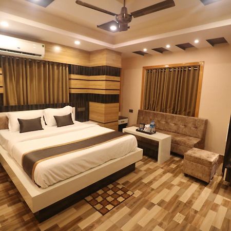 Mohar Residency Hotel Колката Екстериор снимка