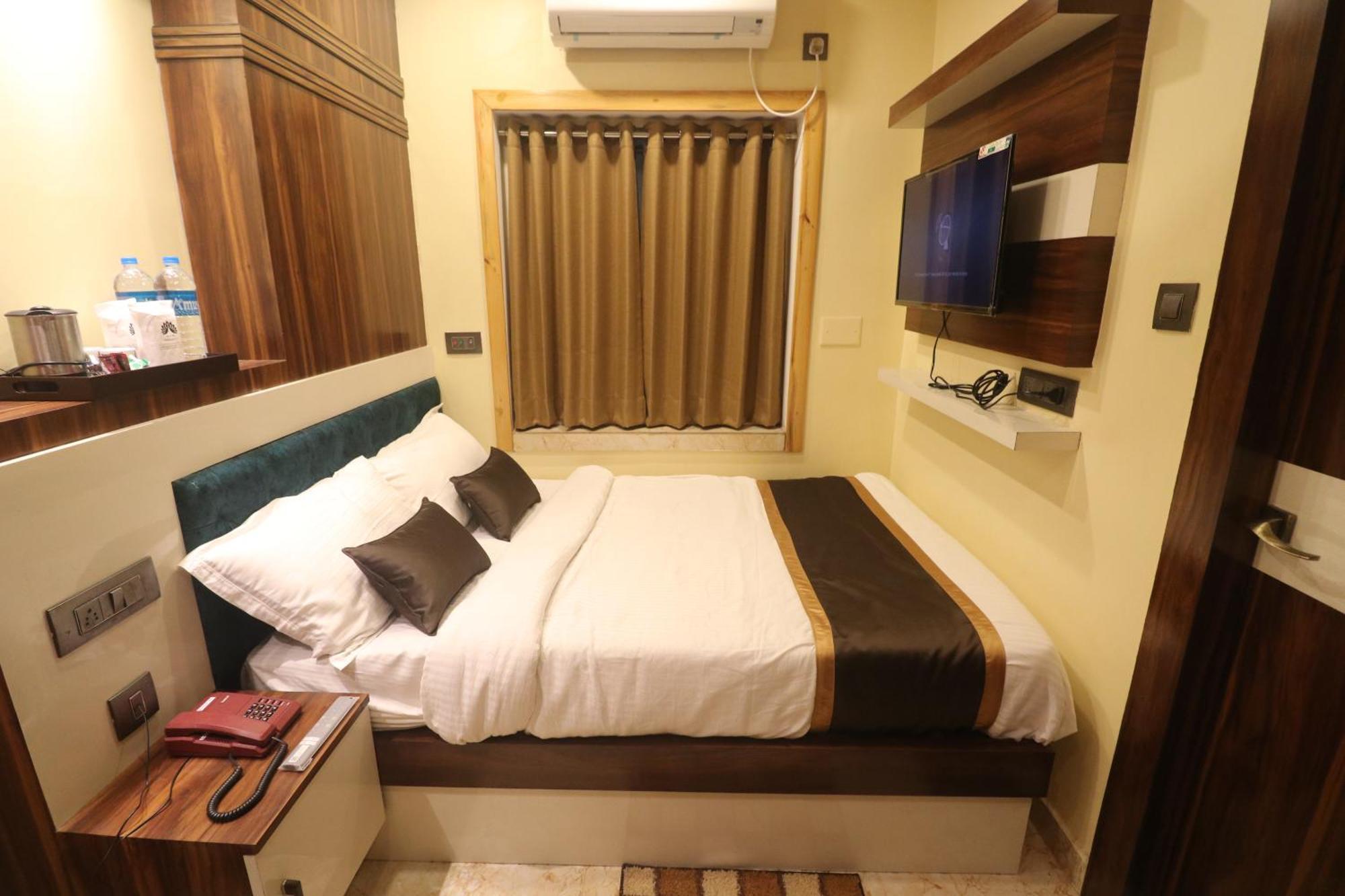 Mohar Residency Hotel Колката Екстериор снимка