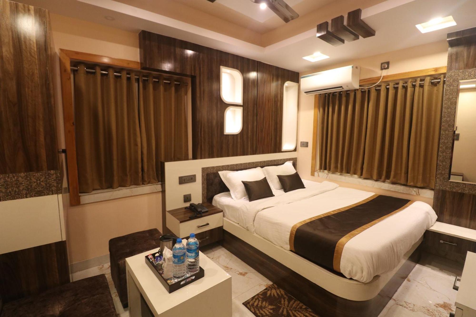 Mohar Residency Hotel Колката Екстериор снимка